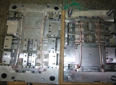 trim mold in plastic injection mould factory china and plastic injection mould plant china